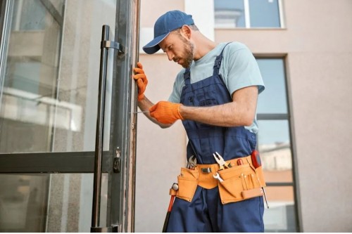 Building-maintenance-Montreal95fda9b11465cdfe.jpg
