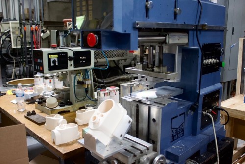 Plastic-Injection-Molding-Companies-Illinois133eeea28bd5fd39f.jpg